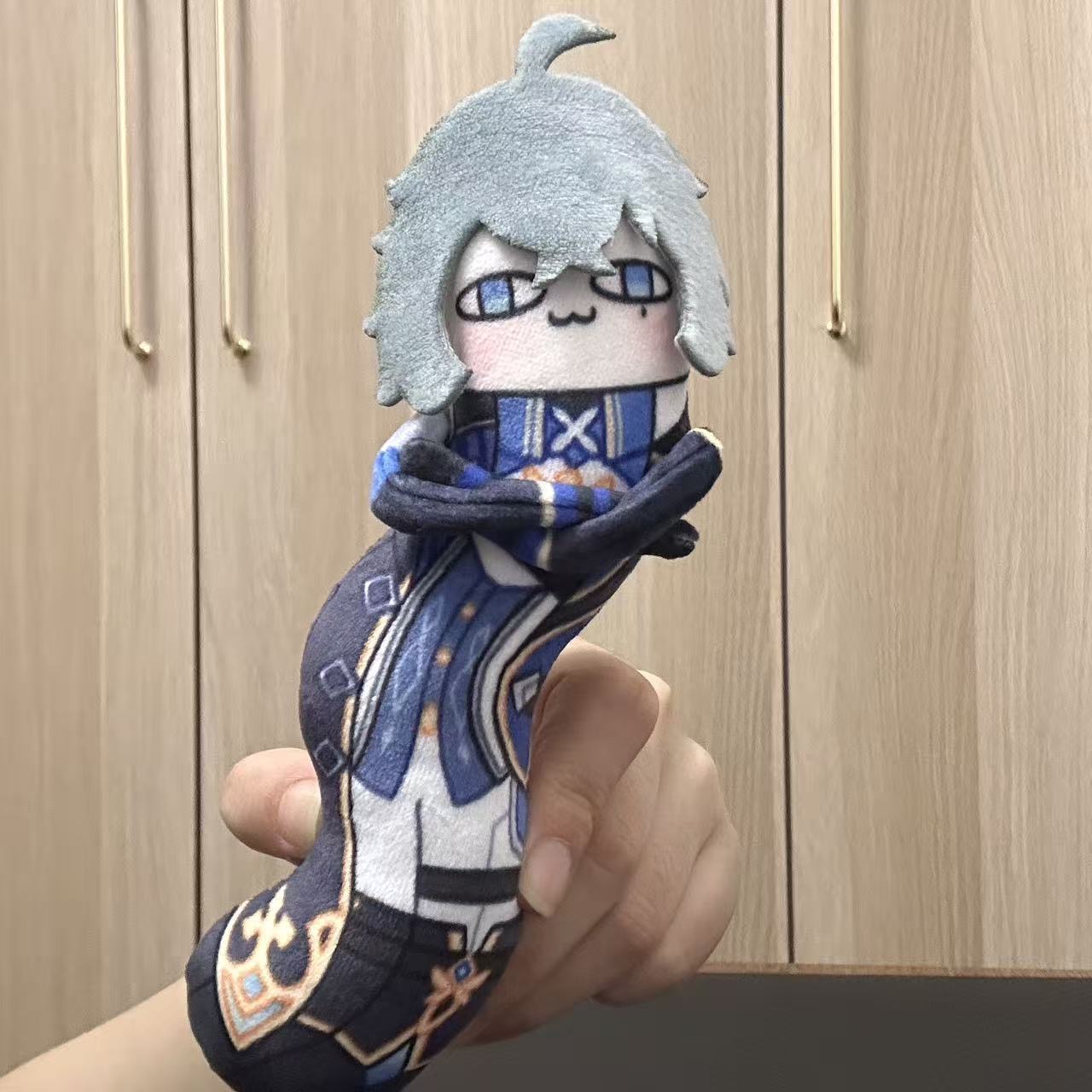18 cm Komik Genshin Etki Lohen - Cosplay Plushie Prop incelemesi ve fiyatı